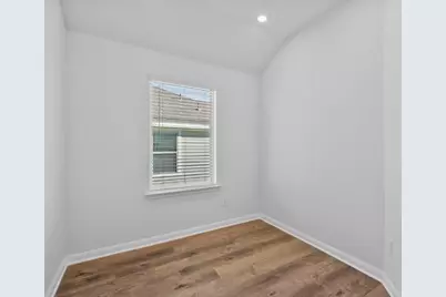 125 Hatari Trail, Jarrell, TX 76537 - Photo 10