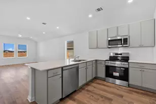 125 Hatari Trl, Jarrell, TX 76537 - Photo 4