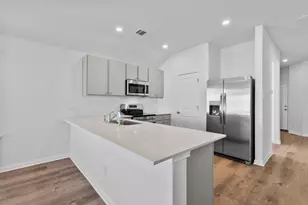 125 Hatari Trl, Jarrell, TX 76537 - Photo 2