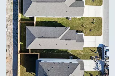 125 Hatari Trail, Jarrell, TX 76537 - Photo 32