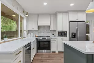 9219 Hunters Trace E, Austin, TX 78758 - Photo 4