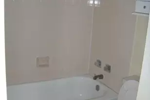 915 W 23rd St, Austin, TX 78705 - Photo 14