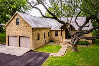 302 Guadalupe River Drive, Seguin, TX 78155 - Photo 2