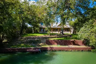 302 Guadalupe River Dr, Seguin, TX 78155 - Photo 1