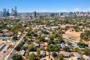 1113 Lawson Ln, Austin, TX 78702 - Photo 1