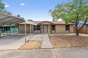 1113 Lawson Ln, Austin, TX 78702 - Photo 2