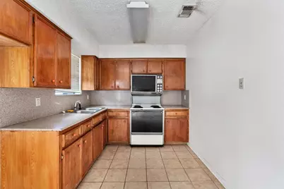 1113 Lawson Lane, Austin, TX 78702 - Photo 8
