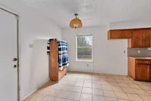 1113 Lawson Ln, Austin, TX 78702 - Photo 6