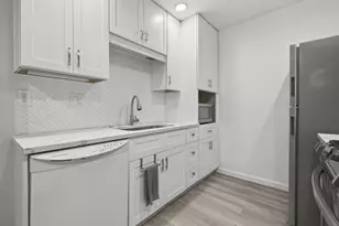 8210 Bent Tree Rd, Austin, TX 78759 - Photo 6