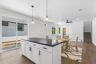 1130 Spur St, Austin, TX 78721 - Photo 8