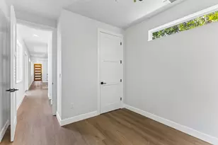 1130 Spur St, Austin, TX 78721 - Photo 22