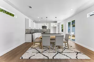 1130 Spur St, Austin, TX 78721 - Photo 4