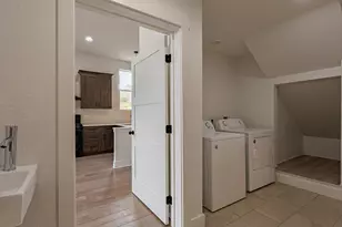 2016 Peoples St, Austin, TX 78702 - Photo 32