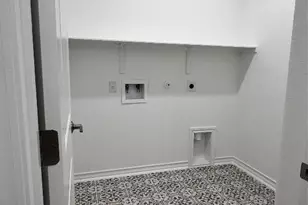 497 Papaya Dr, Buda, TX 78610 - Photo 6