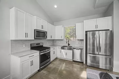 7102 Providence Avenue #2, Austin, TX 78752 - Photo 6