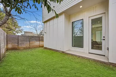 7102 Providence Avenue #2, Austin, TX 78752 - Photo 20
