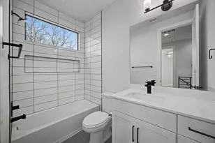 7102 Providence Ave, Austin, TX 78752 - Photo 16