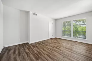 3609 Las Colinas Dr, Austin, TX 78731 - Photo 14