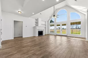 336 Crest Cir Dr, San Marcos, TX 78666 - Photo 4