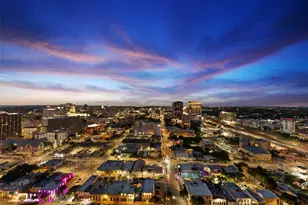 555 E 5th St, Austin, TX 78701 - Photo 8