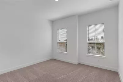 320 West Faulkner Street, Liberty Hill, TX 78642 - Photo 12