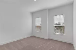 320 W Faulkner St, Liberty Hill, TX 78642 - Photo 12