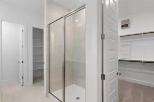 320 W Faulkner St, Liberty Hill, TX 78642 - Photo 16