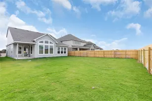 320 W Faulkner St, Liberty Hill, TX 78642 - Photo 20