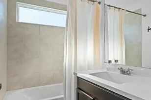 327 Andesite Trl, Buda, TX 78610 - Photo 32