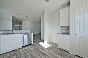 147 Longstraw Dr, Buda, TX 78610 - Photo 16