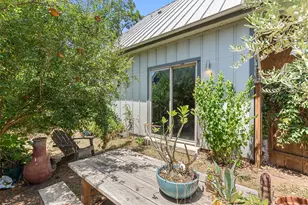 902 Calle Limon Rd, Austin, TX 78702 - Photo 18