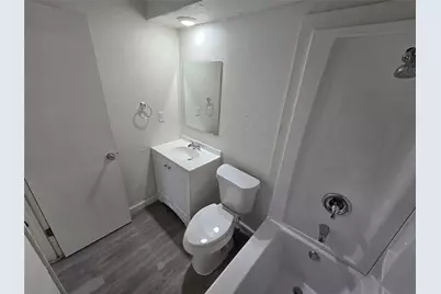 202 Northcrest Circle #D, Austin, TX 78752 - Photo 10