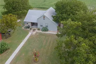 2201 County Rd 311, Jarrell, TX 76537 - Photo 16