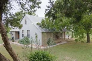 2201 County Rd 311, Jarrell, TX 76537 - Photo 18