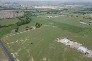2201 County Rd 311, Jarrell, TX 76537 - Photo 10