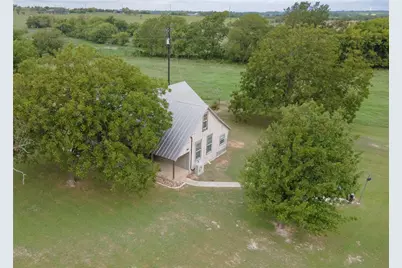 2201 County Road 311, Jarrell, TX 76537 - Photo 20