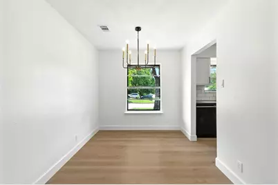 8520 Bradford Drive, Austin, TX 78758 - Photo 12