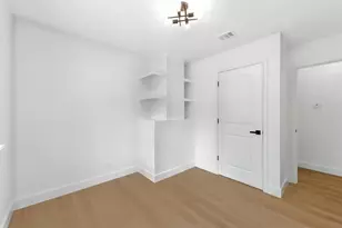 8520 Bradford Dr, Austin, TX 78758 - Photo 18