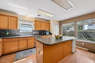 713 Johnny Bench, Round Rock, TX 78665 - Photo 8