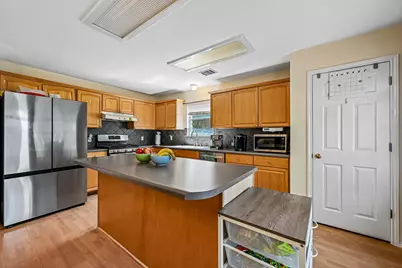 713 Johnny Bench, Round Rock, TX 78665 - Photo 10