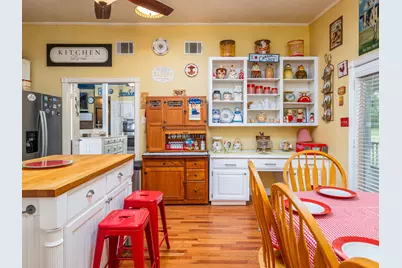 1065 Private Road 7041, Elgin, TX 78621 - Photo 12