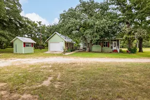 1065 Private Road 7041, Elgin, TX 78621 - Photo 24