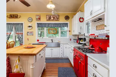 1065 Private Road 7041, Elgin, TX 78621 - Photo 10