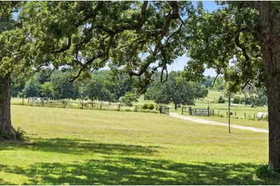 1065 Private Road 7041, Elgin, TX 78621 - Photo 38