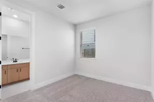 209 W Faulkner St, Liberty Hill, TX 78642 - Photo 6
