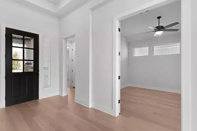 209 West Faulkner Street, Liberty Hill, TX 78642 - Photo 4