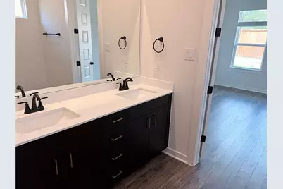 209 West Faulkner Street, Liberty Hill, TX 78642 - Photo 34