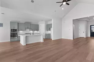 209 W Faulkner St, Liberty Hill, TX 78642 - Photo 8