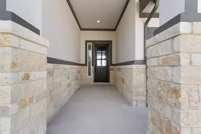 209 West Faulkner Street, Liberty Hill, TX 78642 - Photo 2