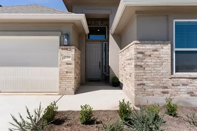 209 West Faulkner Street, Liberty Hill, TX 78642 - Photo 2